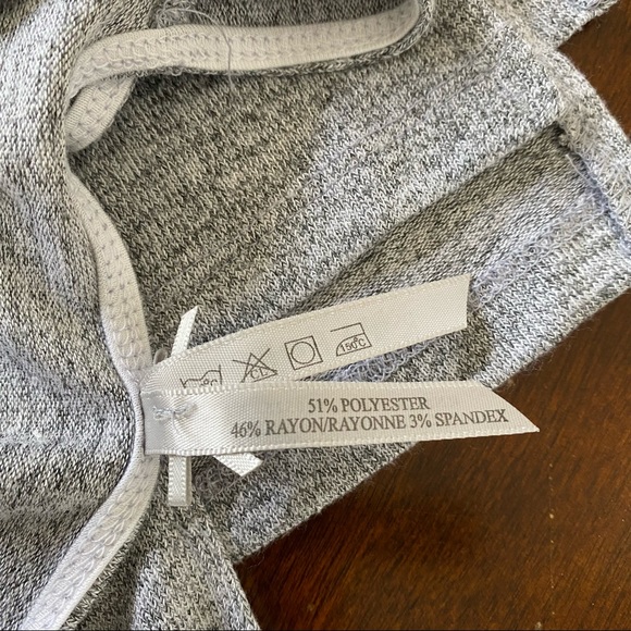 Women’s knit tank - Picture 2 of 4